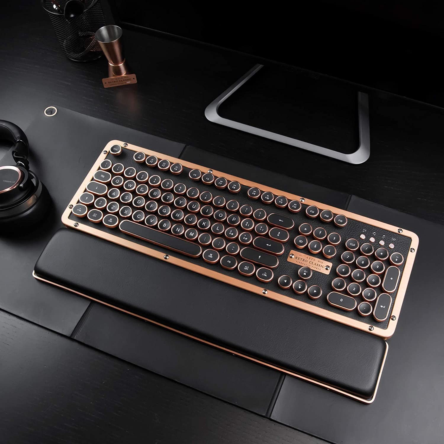 Azio Retro Classic Bluetooth 5.0(Artisan) Lüks Retro Mekanik Klavye  / Azio Retro Classic Mouse(Artisan)